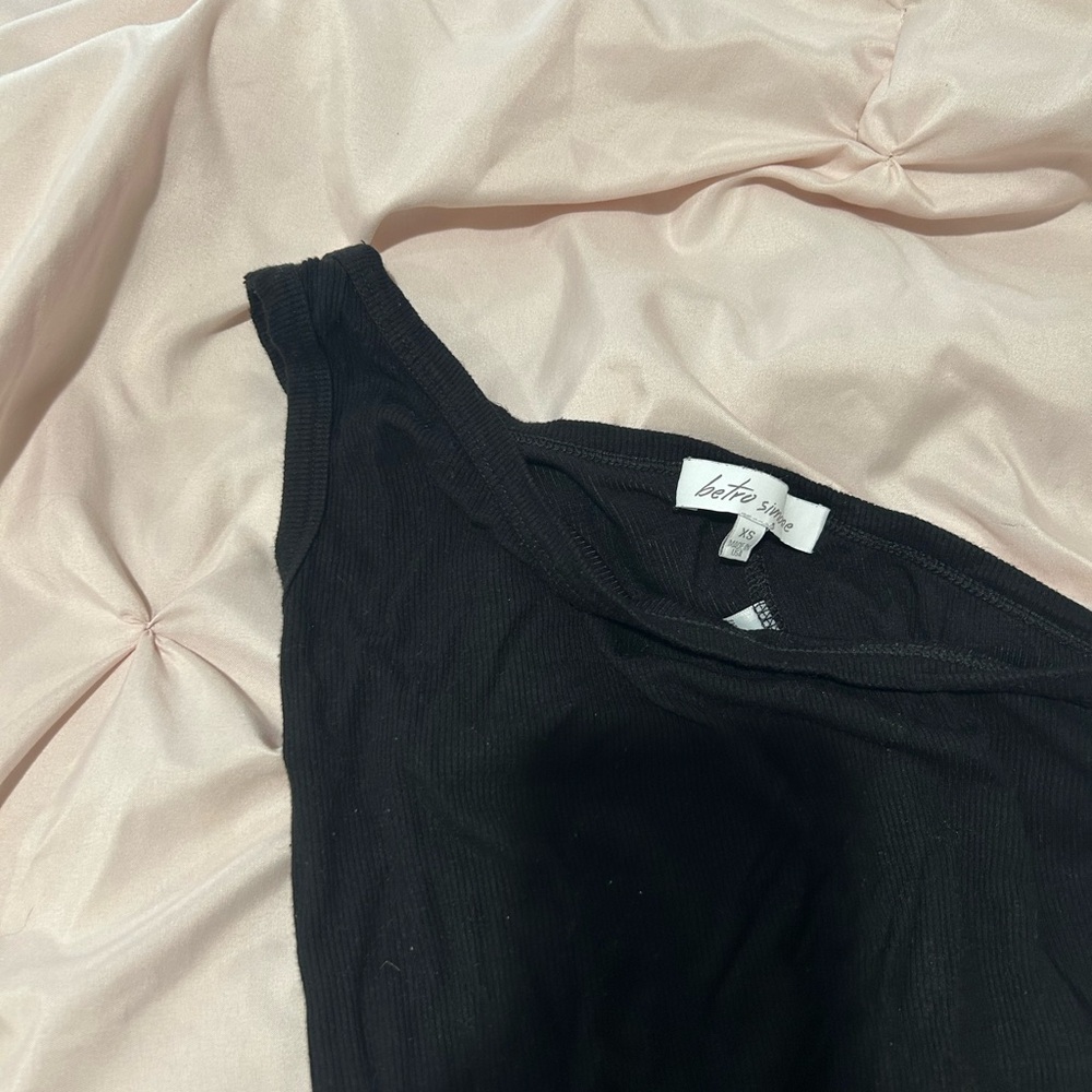 Black Ribbed Top - Picture 3 of 4